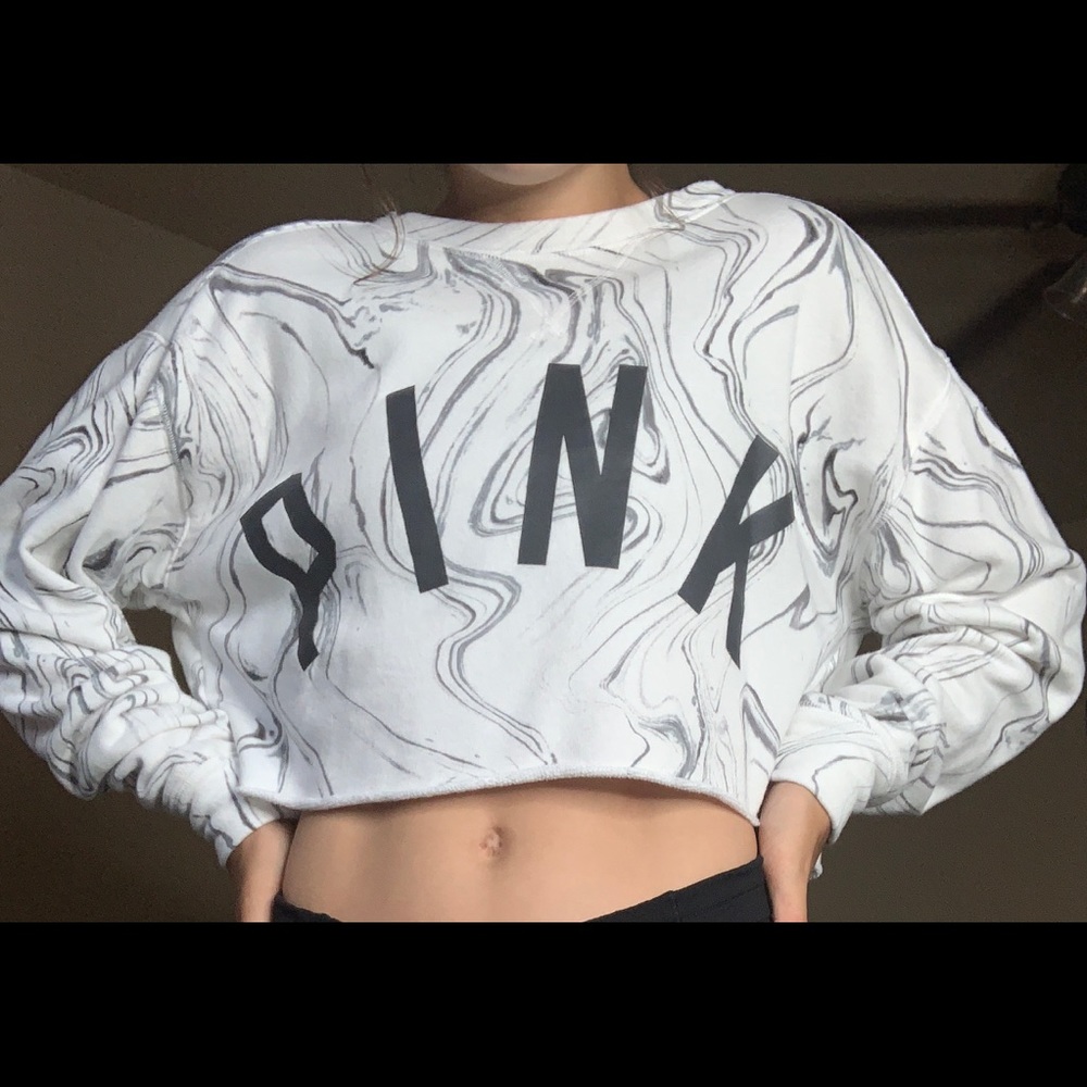 Cropped White/Black Marble Long Sleeve